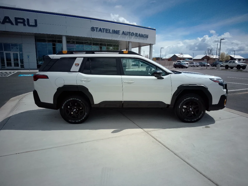New 2026 CRYSTAL WHITE PEARL Subaru Wilderness image 2