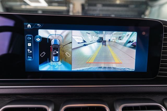 New 2026 Polar White Mercedes-Benz GLS 450 image 30