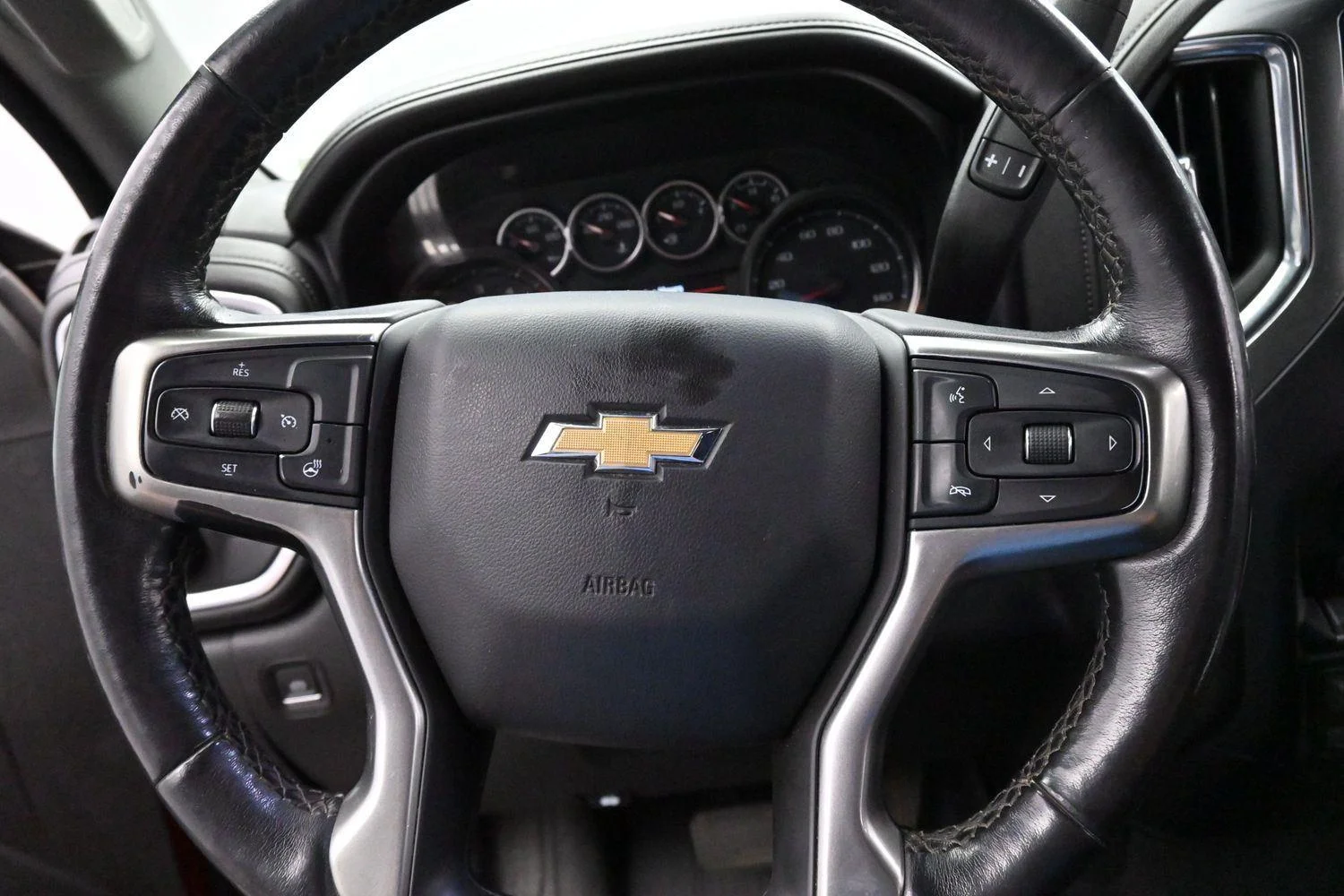 Used 2022 Cherry Red Tintcoat Chevrolet LTZ image 17