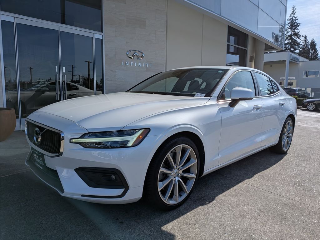 2021 Volvo S60 Momentum