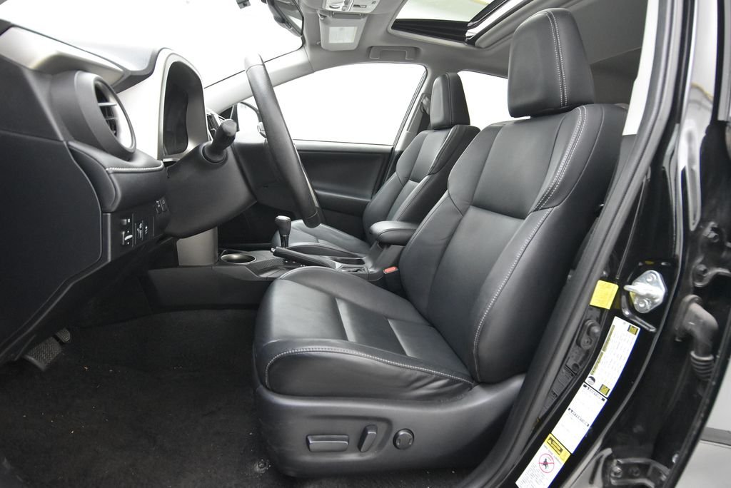 Used 2013 Black Toyota Limited image 25