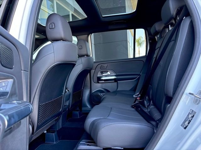 New 2026 Polar White Mercedes-Benz GLB 250 image 8