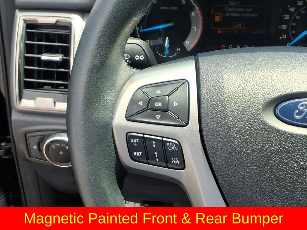 Used 2023 Black Ford XLT image 18