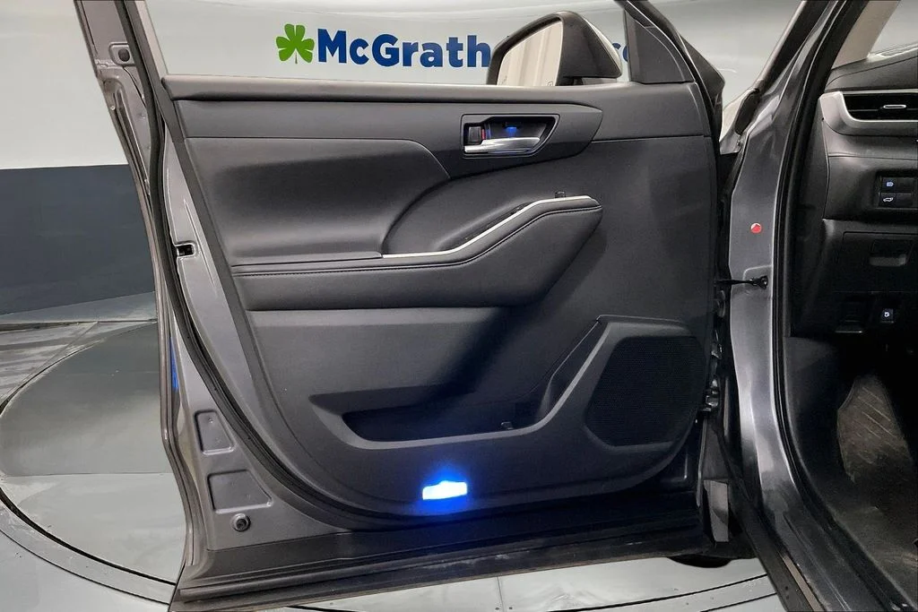 Certified Used 2020 Gray Toyota XLE image 28