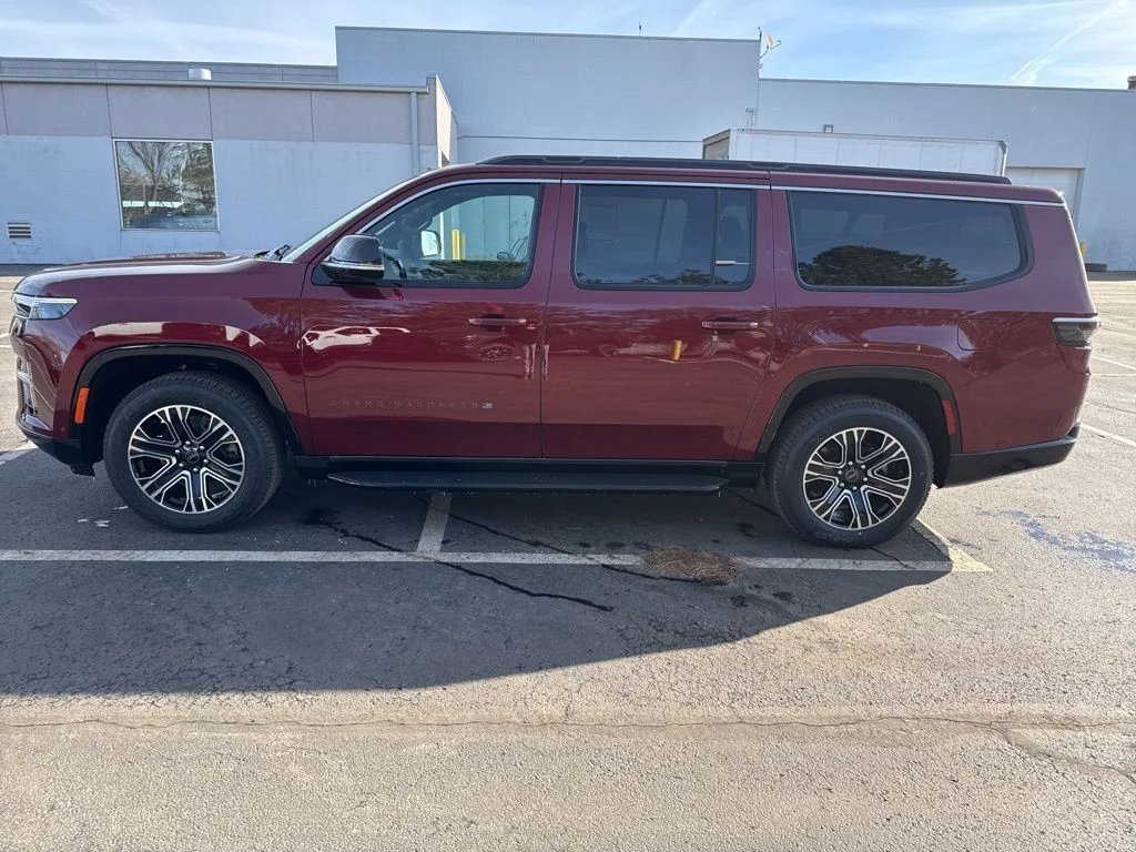 New 2026 Velvet Red Pearl-Coat Exterior Paint Jeep  image 6