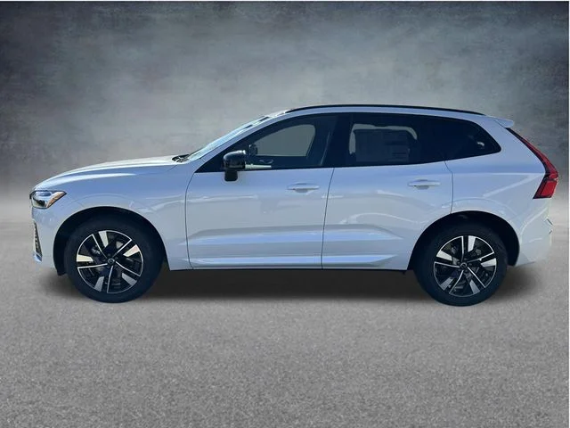 New 2026 Crystal White Volvo Core image 5