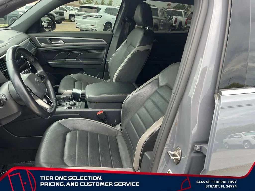 Used 2020 Gray Volkswagen 3.6L V6 SEL Premium image 16