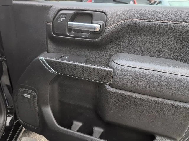 Used 2020 Black GMC AT4 image 10