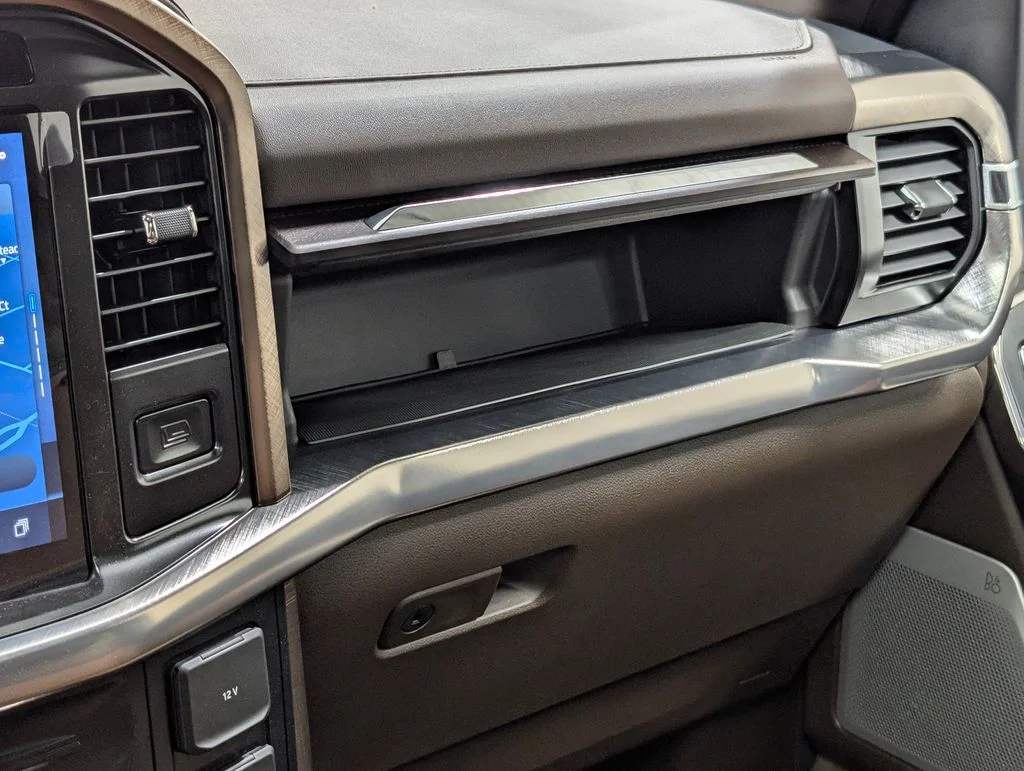 New 2026 Star White Metallic Tri-Coat Ford King Ranch® image 9