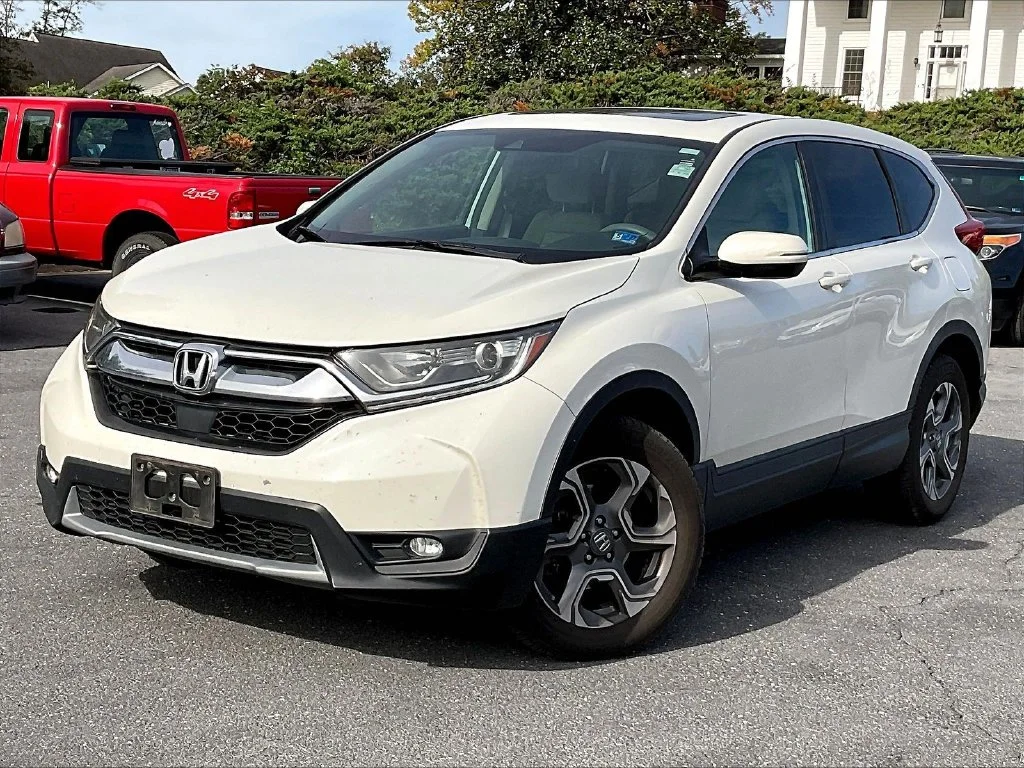 Used 2018 White Diamond Pearl Honda EX image 2