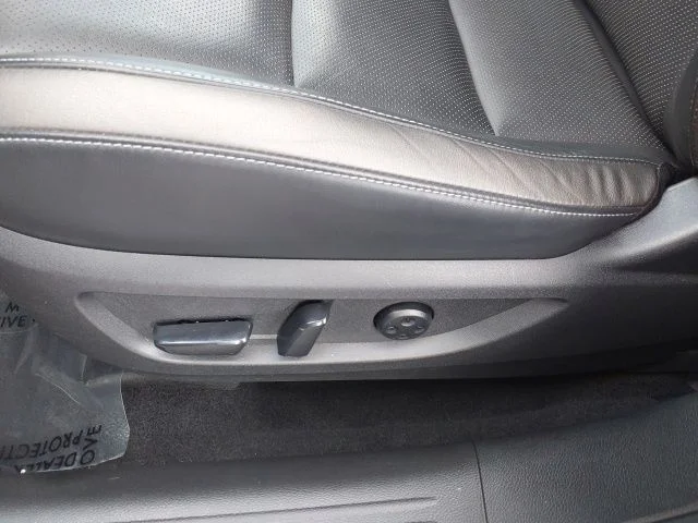 Used 2023 Gray INFINITI LUXE image 12