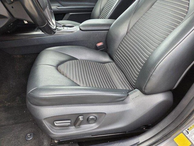 Used 2022 Predawn Gray Mica Toyota SE image 10