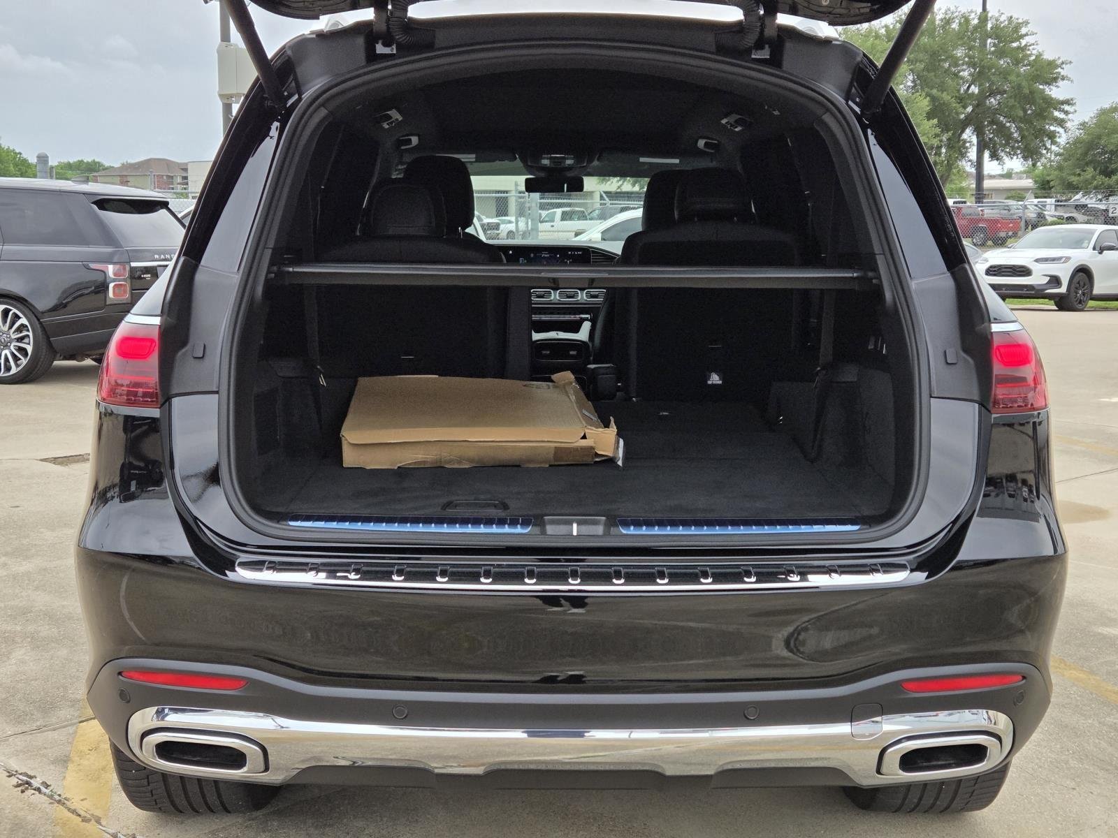 Used 2024 Obsidian Black Metallic Mercedes-Benz GLS image 13