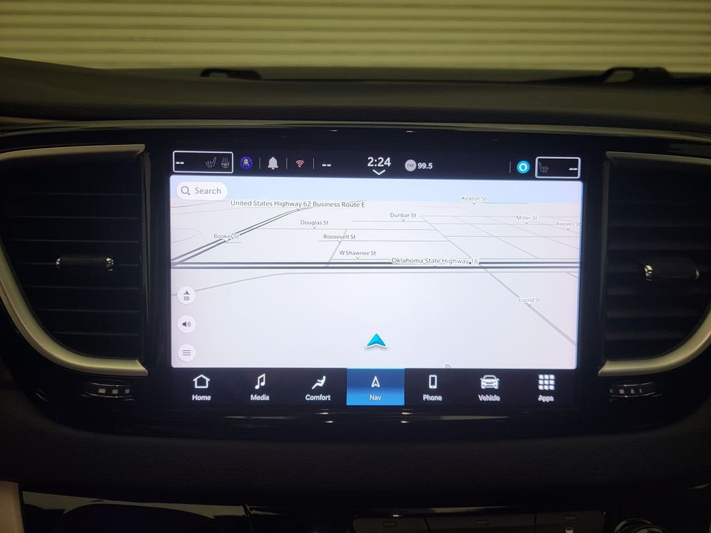 Used 2024 White Chrysler LX image 9