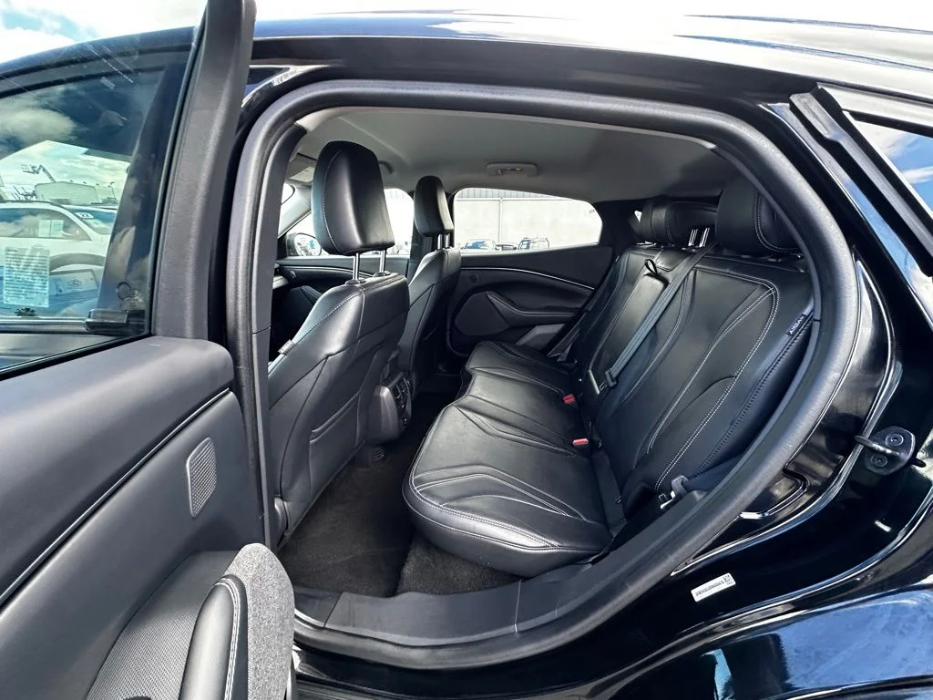 Used 2024 Black Ford Premium image 24