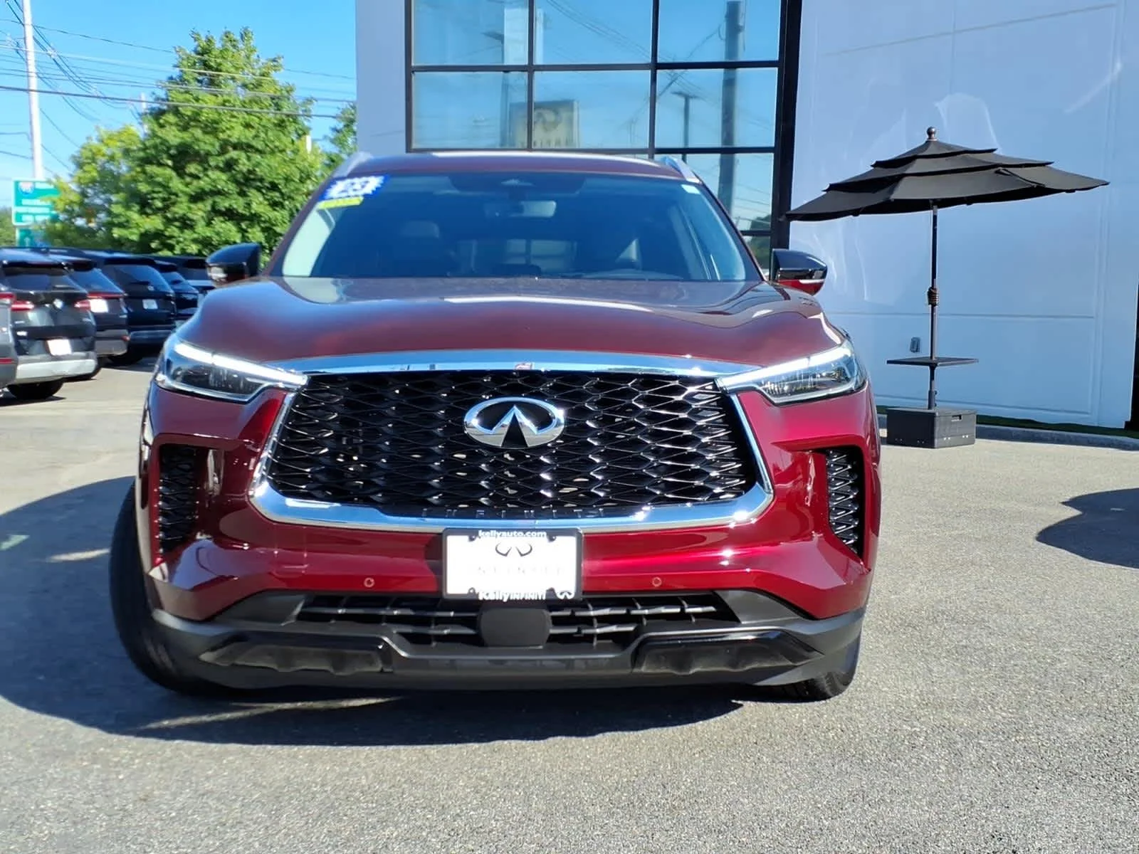 Certified Used 2023 Deep Bordeaux INFINITI LUXE image 2