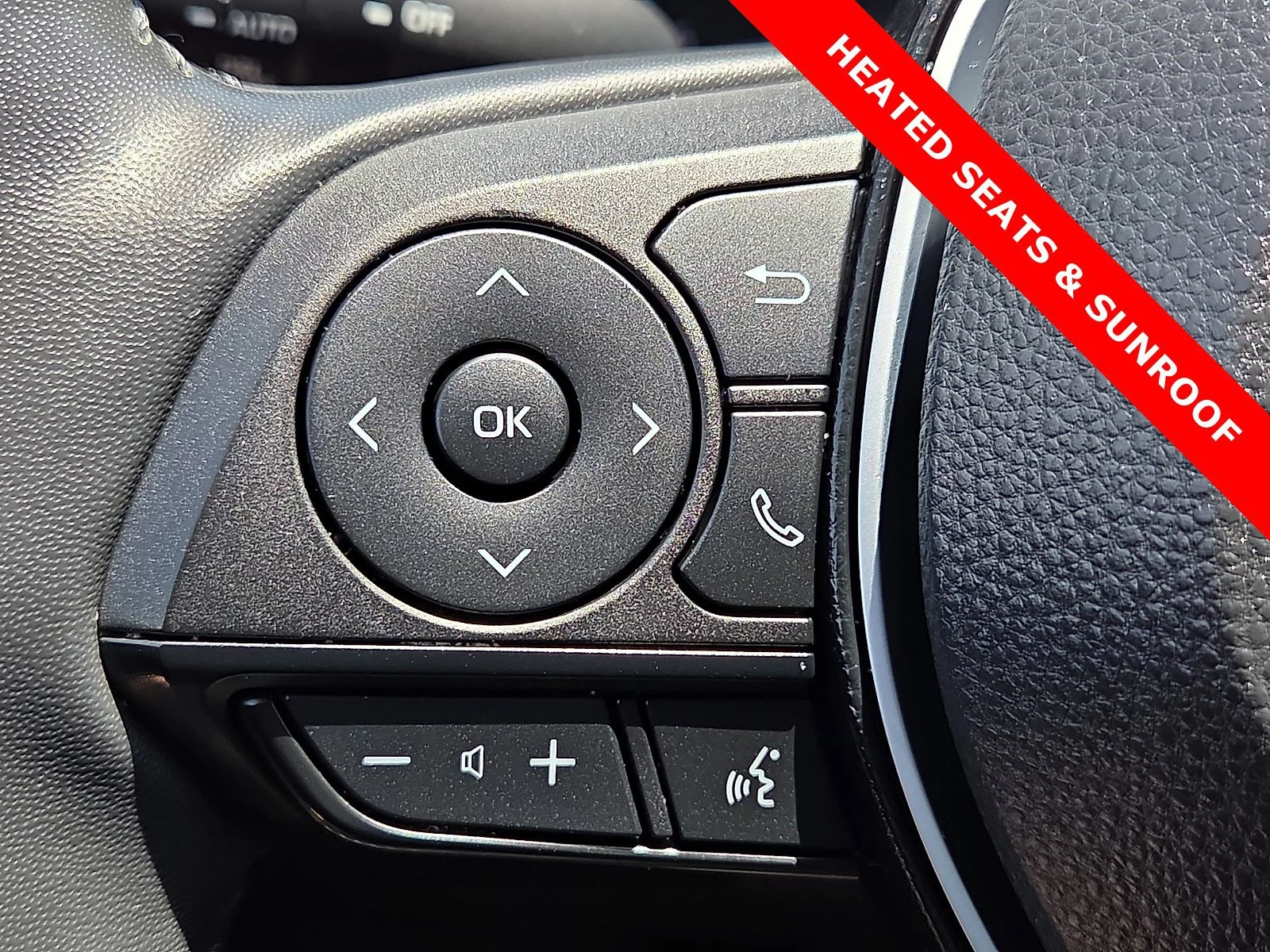 Used 2024 Magnetic Gray Metallic Toyota Hybrid XLE Premium image 21
