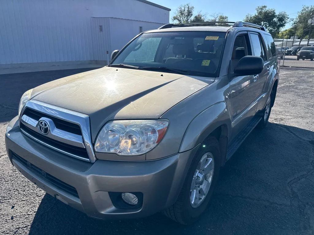 Used 2008 Beige Toyota SR5 image 16
