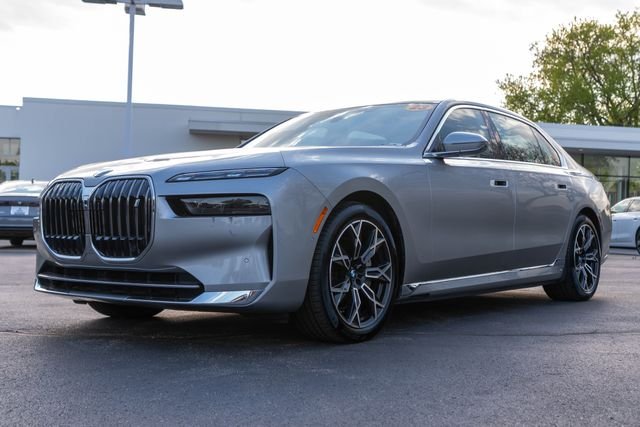 2023 BMW i7 xDrive60's photo