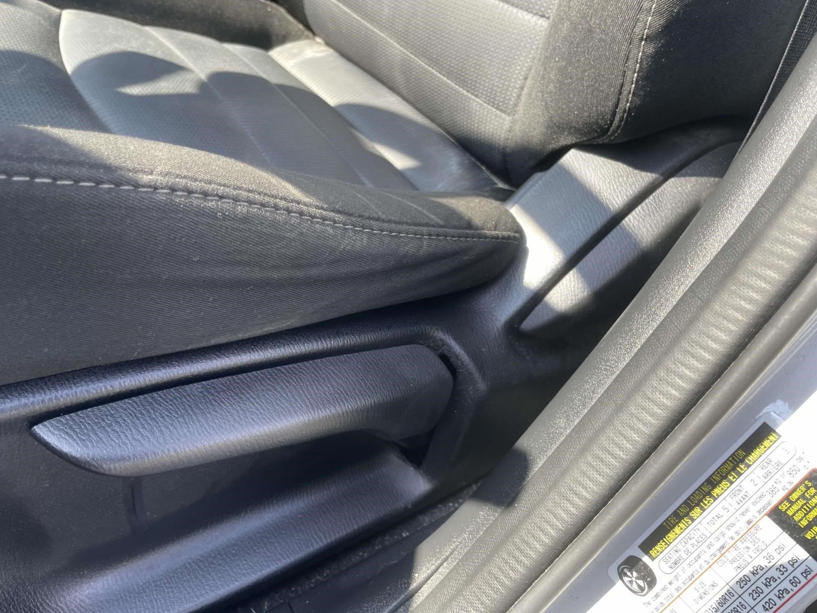 Used 2016 Silver Mazda Sport image 14