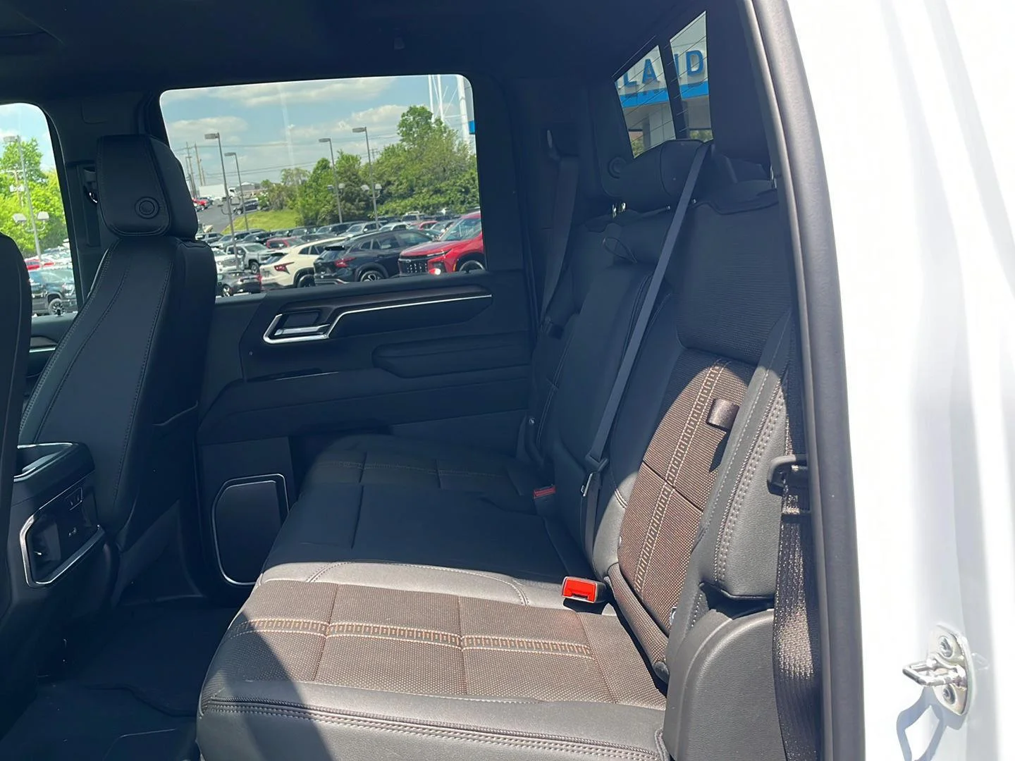 2026 Chevrolet Silverado 3500 HD High Country - Photo 23
