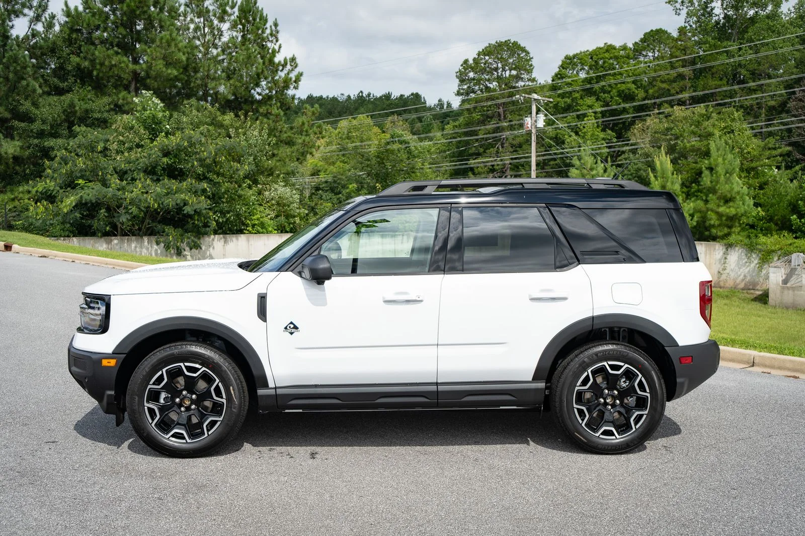 New 2026 White Ford Outer Banks image 5