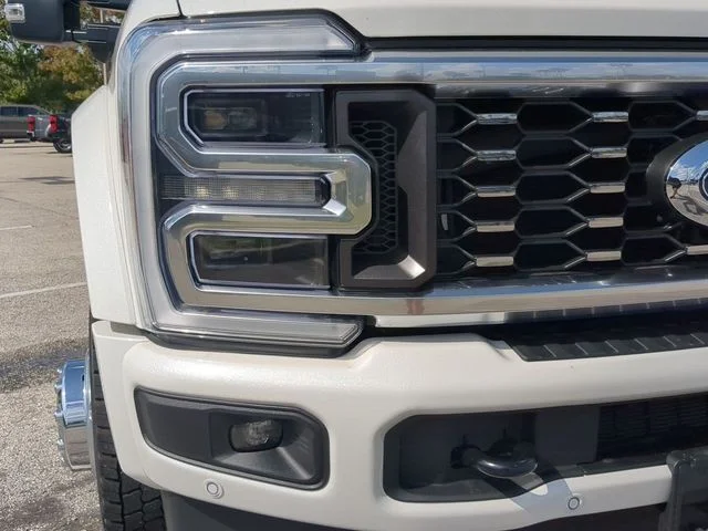 New 2026 Star White Metallic Tri-Coat Ford F-450® Platinum® image 10
