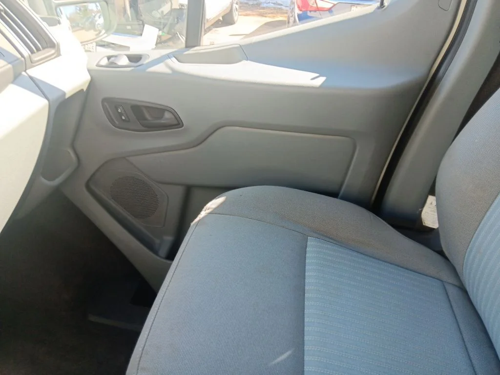 Used 2018 Oxford White Ford XLT image 25
