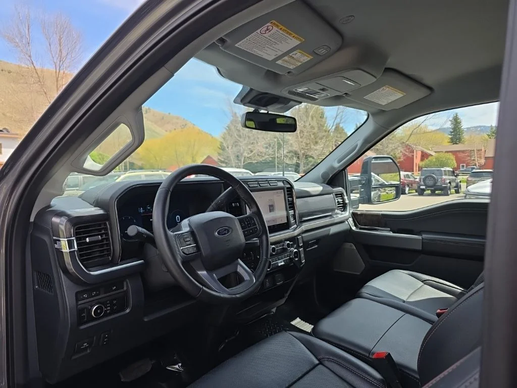 Used 2024 Gray Ford Lariat image 17