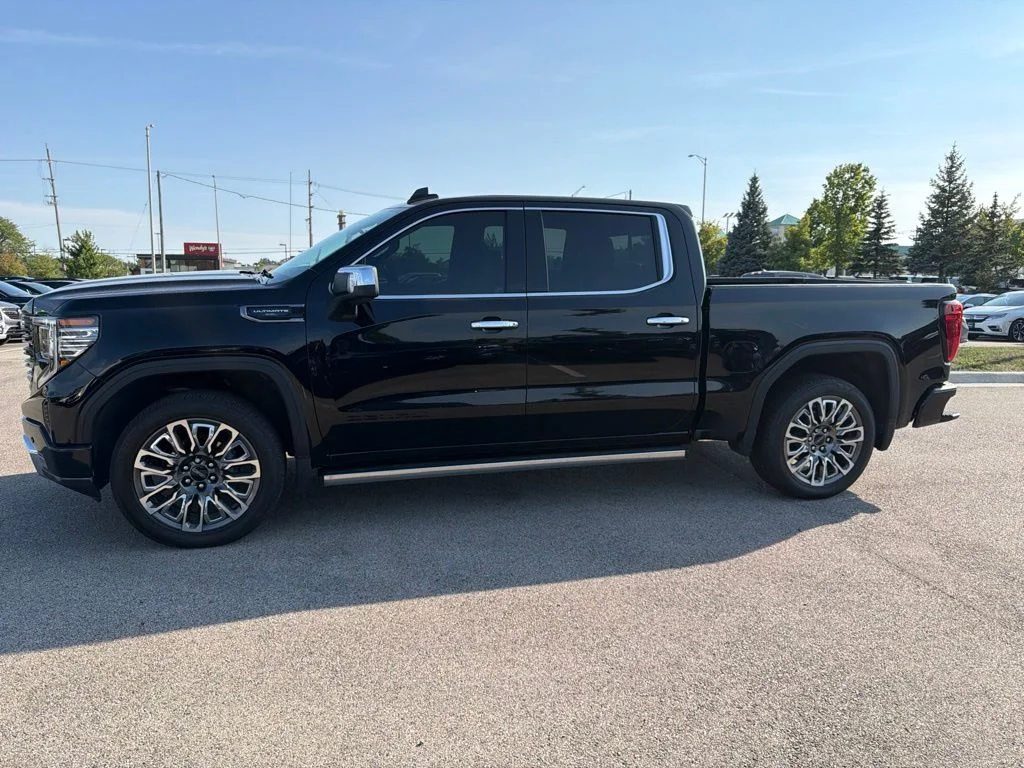 Used 2026 Black GMC Denali Ultimate image 4