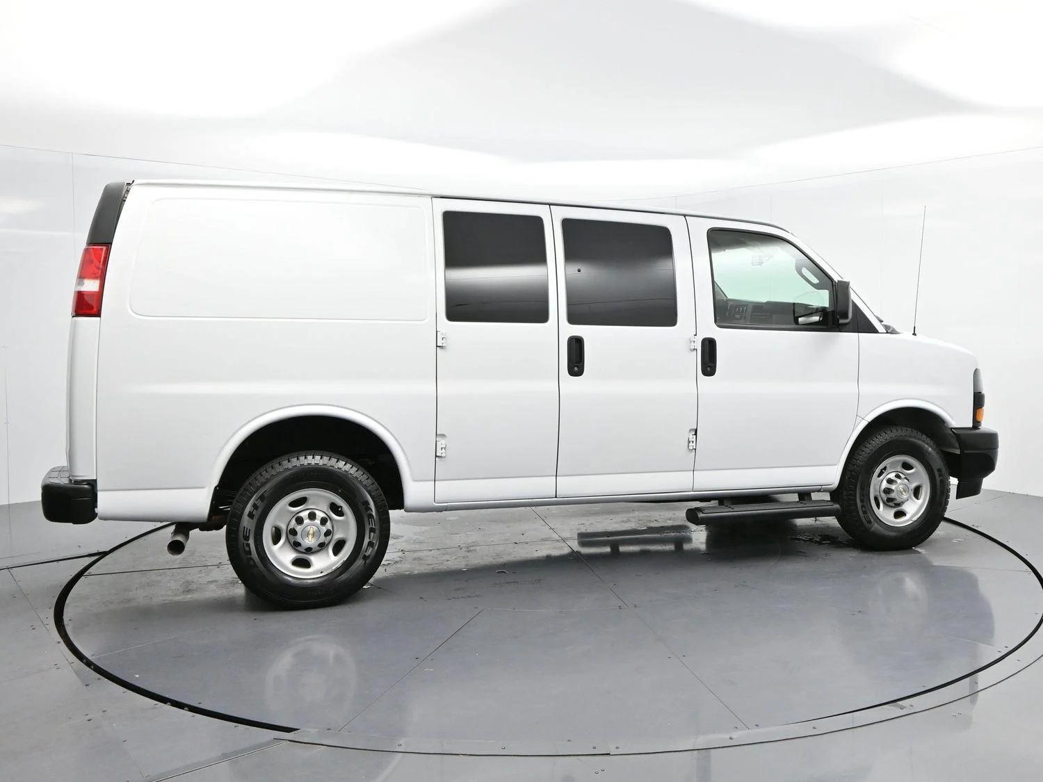 Used 2023 Summit White Chevrolet WT image 8