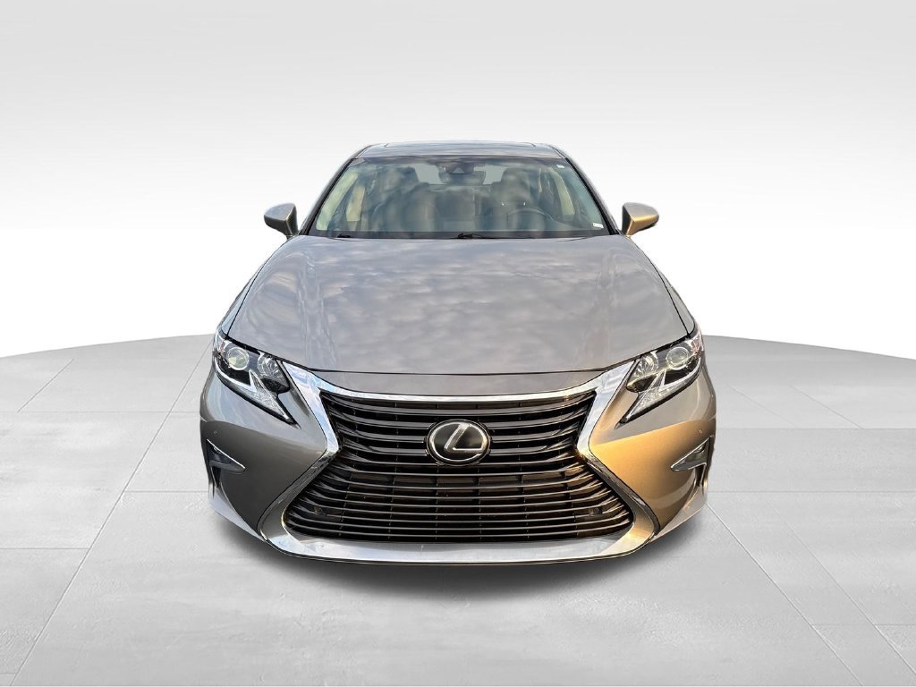 Used 2018 Silver Lexus 350 image 8