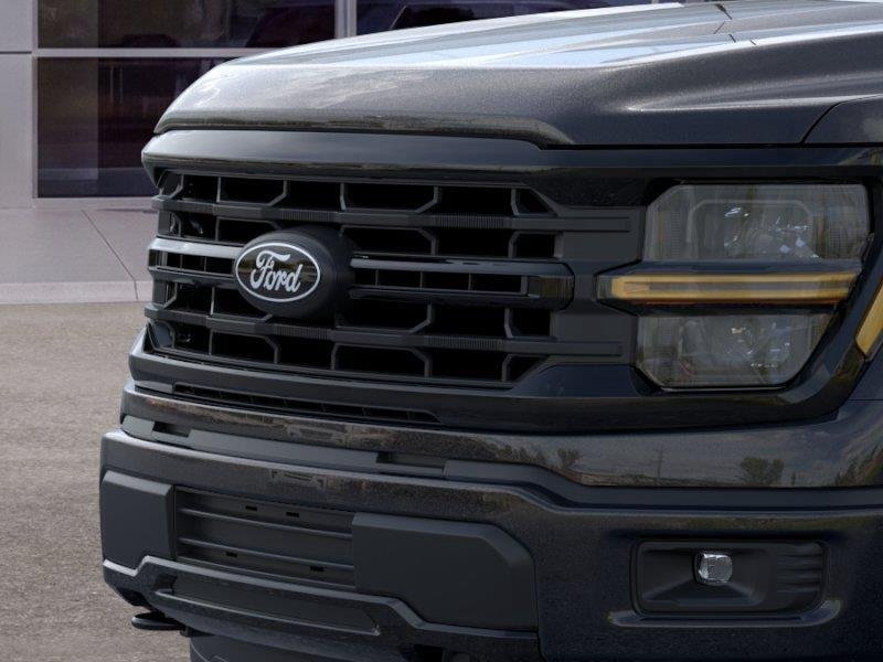 New 2026 Agate Black Metallic Ford XLT image 17
