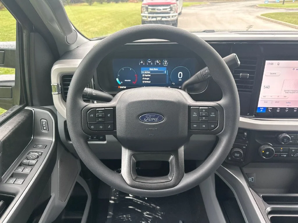 New 2027 Black Ford XLT image 17