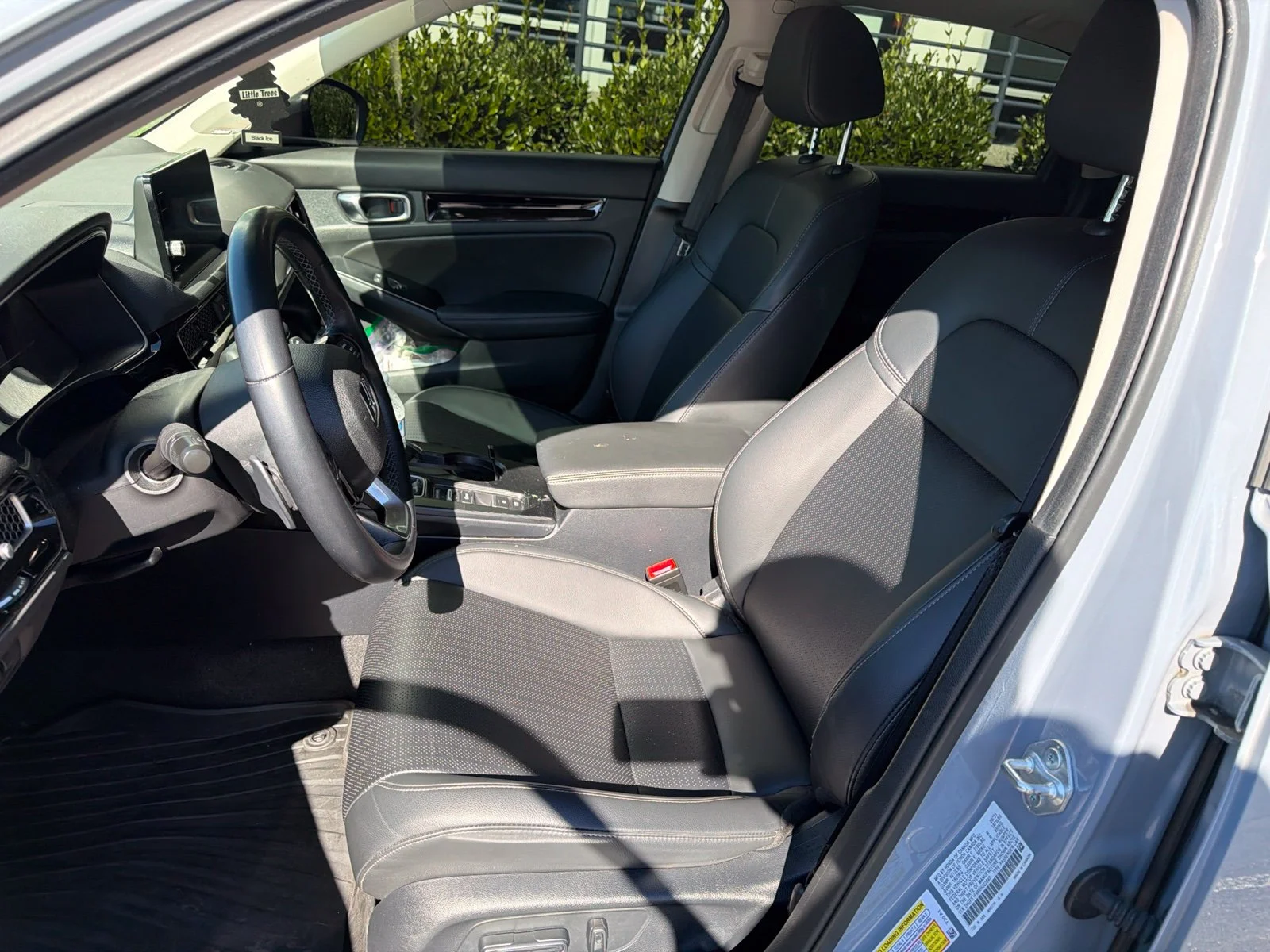 Used 2024 Sonic Gray Pearl Honda Touring image 7