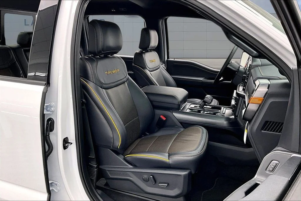 New 2026 Oxford White Ford Tremor® image 11