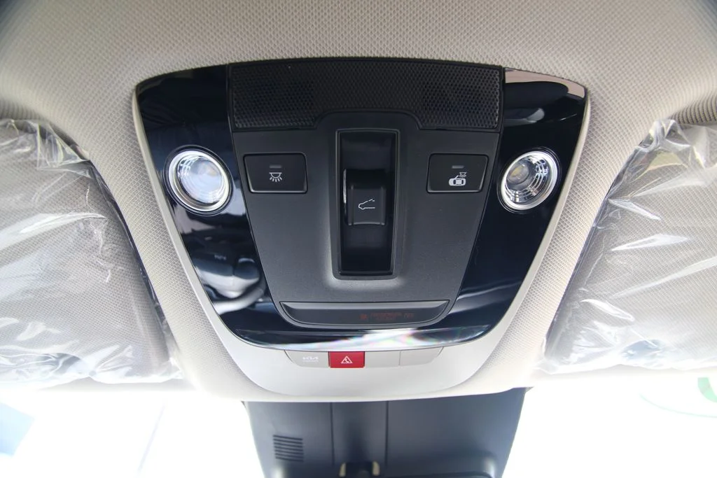 New 2026 Silver Kia S image 34