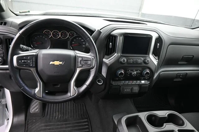 Used 2022 White Chevrolet LT image 22