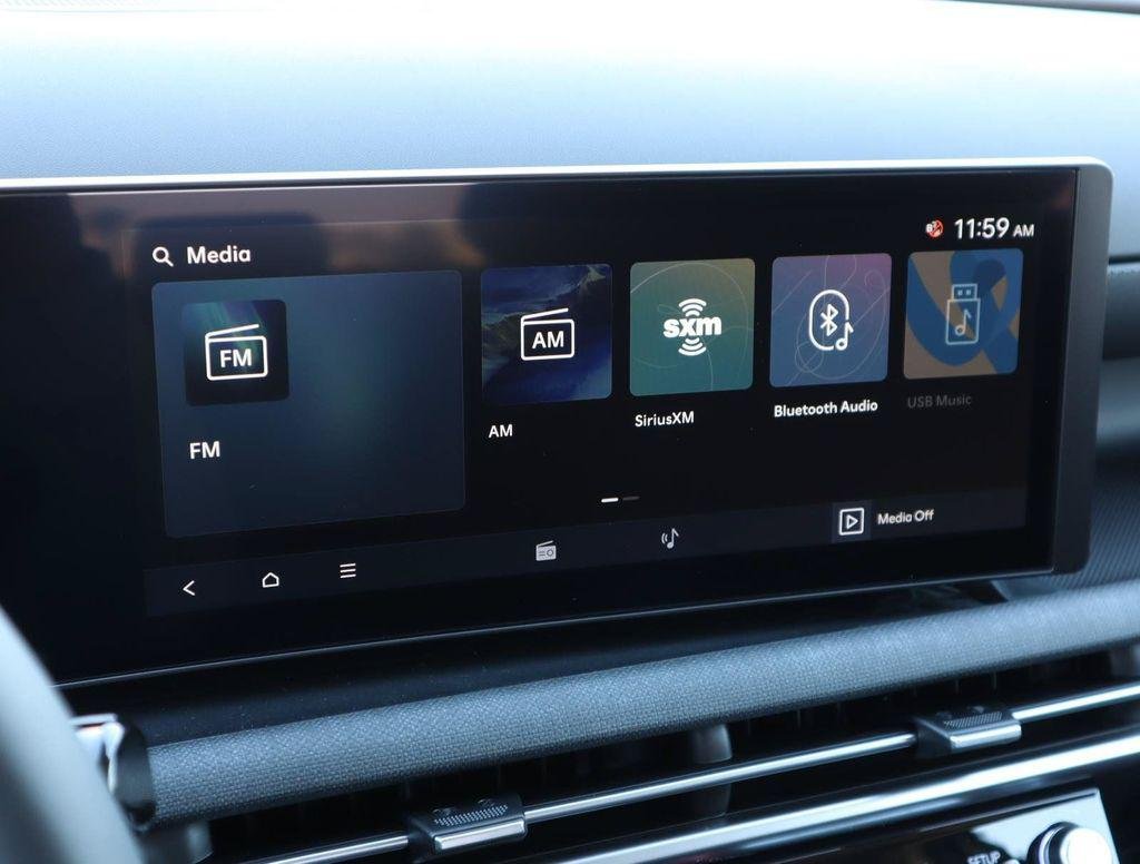 New 2026 White Hyundai SEL Convenience image 15