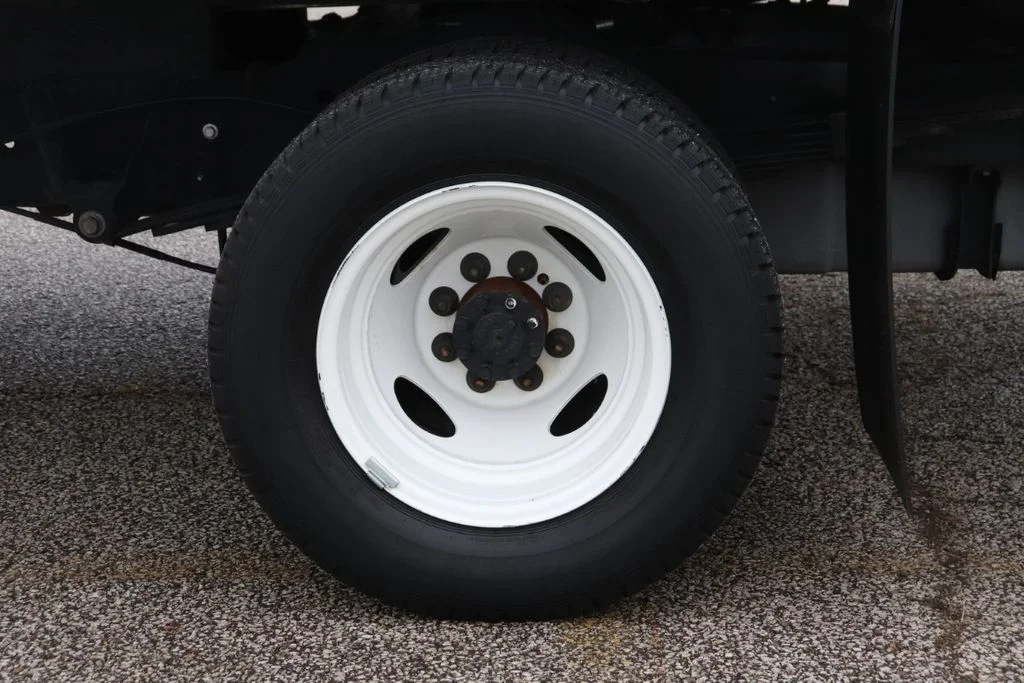Used 2024 White Ford Base image 35