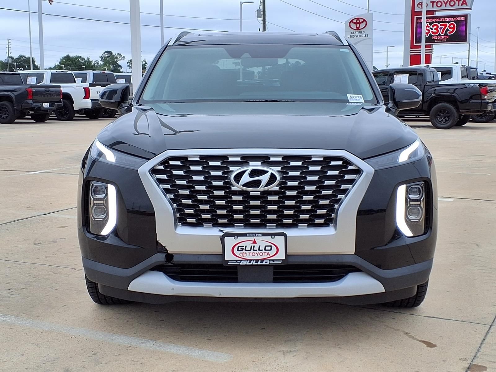 Used 2022 Abyss Black Hyundai SEL image 4