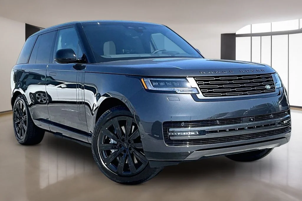 New 2026 Gray Land Rover SE image 2