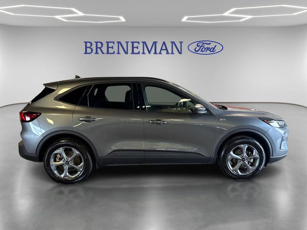 Certified Used 2025 Gray Metallic Ford ST-Line image 5
