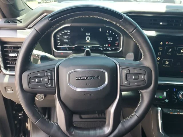 Used 2025 Onyx Black GMC Denali Ultimate image 11