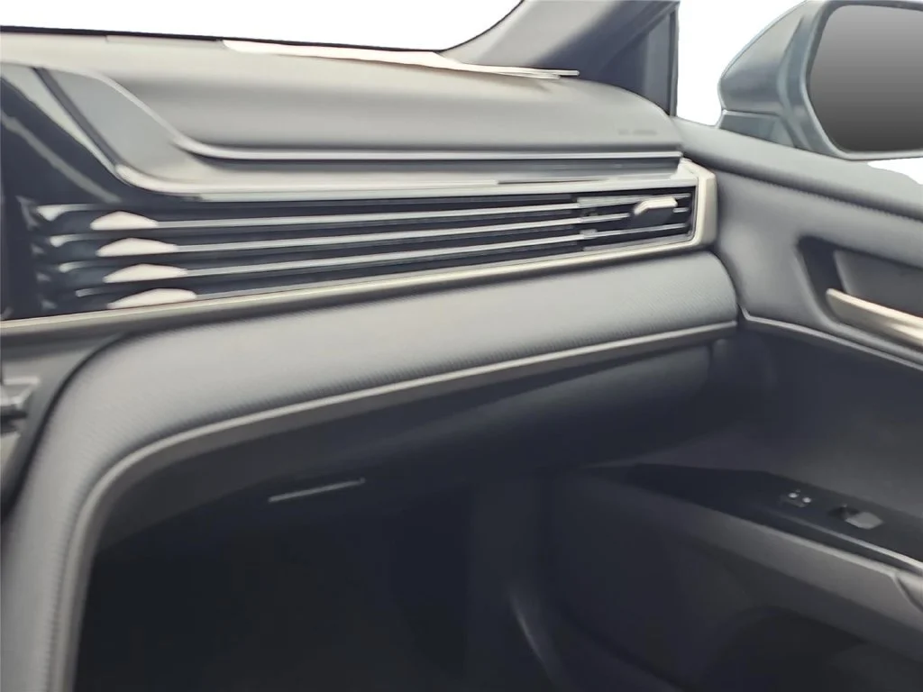 Used 2025 Heavy Metal Toyota LE image 17