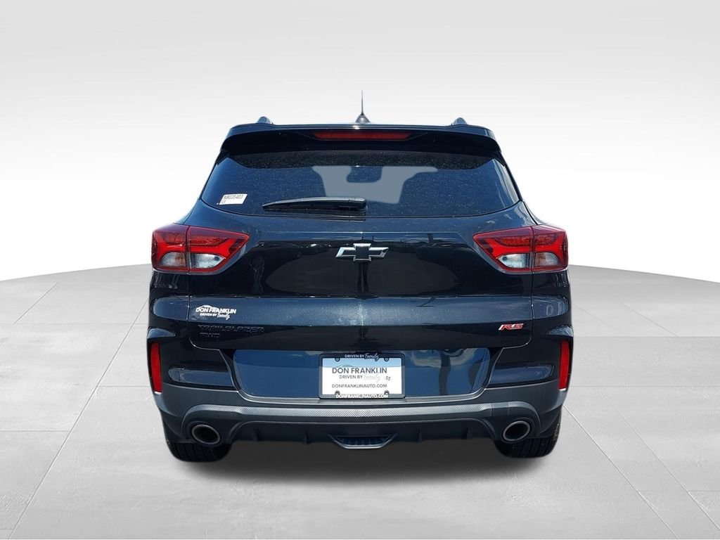 Used 2022 Black Chevrolet RS image 7