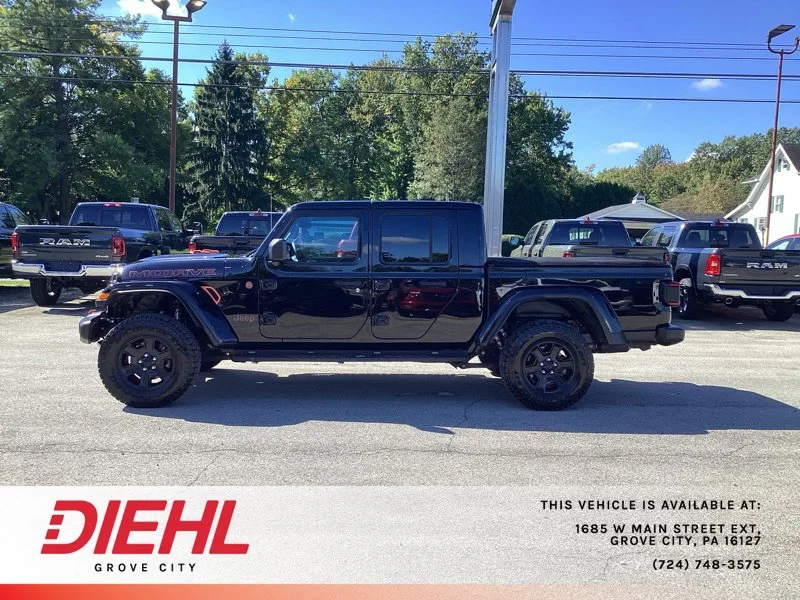 Used 2021 Black Jeep Mojave image 4