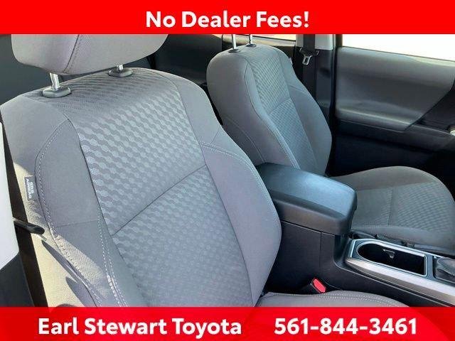 Certified Used 2023 MAGNETIC GRAY MET. Toyota  image 29