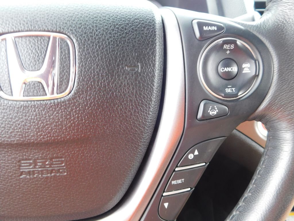 Used 2023 White Honda RTL-E image 32