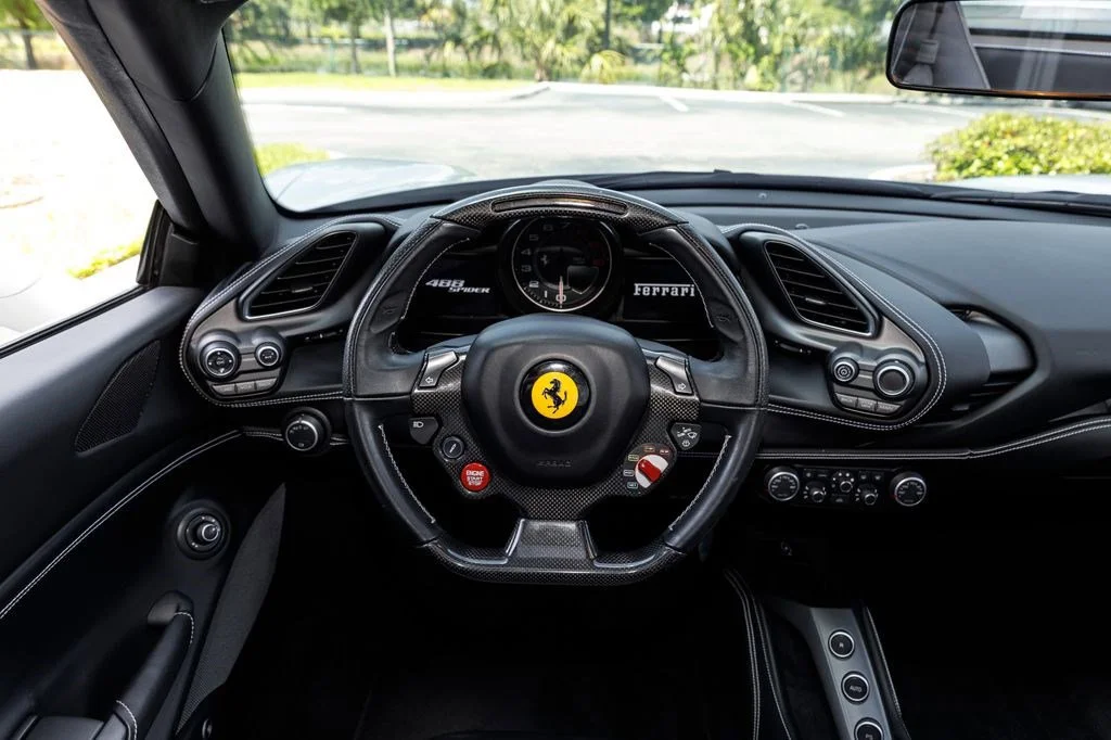 Used 2019 Bianco Avus Ferrari  image 19